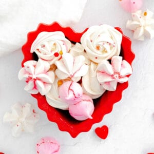 Valentine Meringue cookies