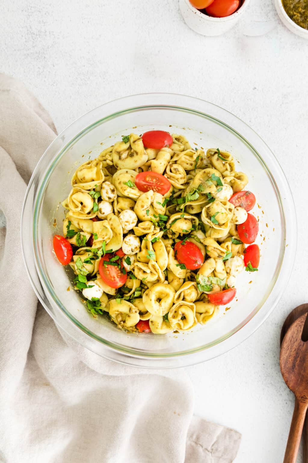 Easy Pesto Tortellini Pasta Salad Recipe