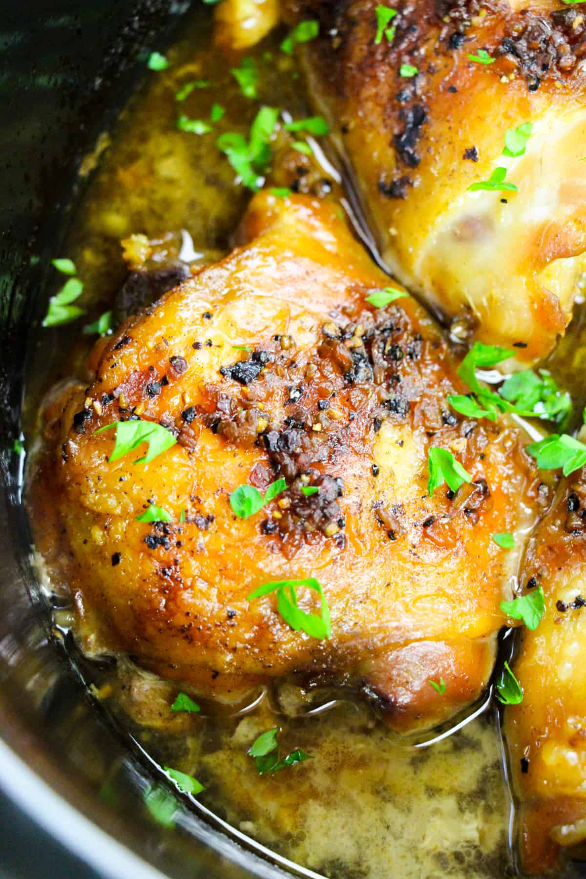 brown sugar garlic bone-in chicken thighs in slow cooker