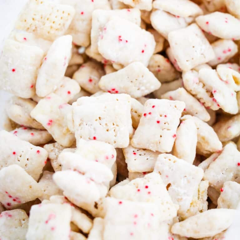 Peppermint Bark Muddy Buddies