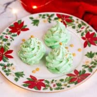 Christmas Tree Meringues - Green meringue cookies topped with gold star and gold sprinkles