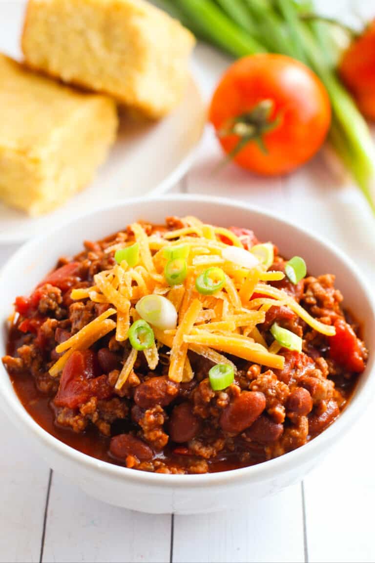 Easy 3 Ingredient Chili Recipe (Ready in 30-Minutes!)