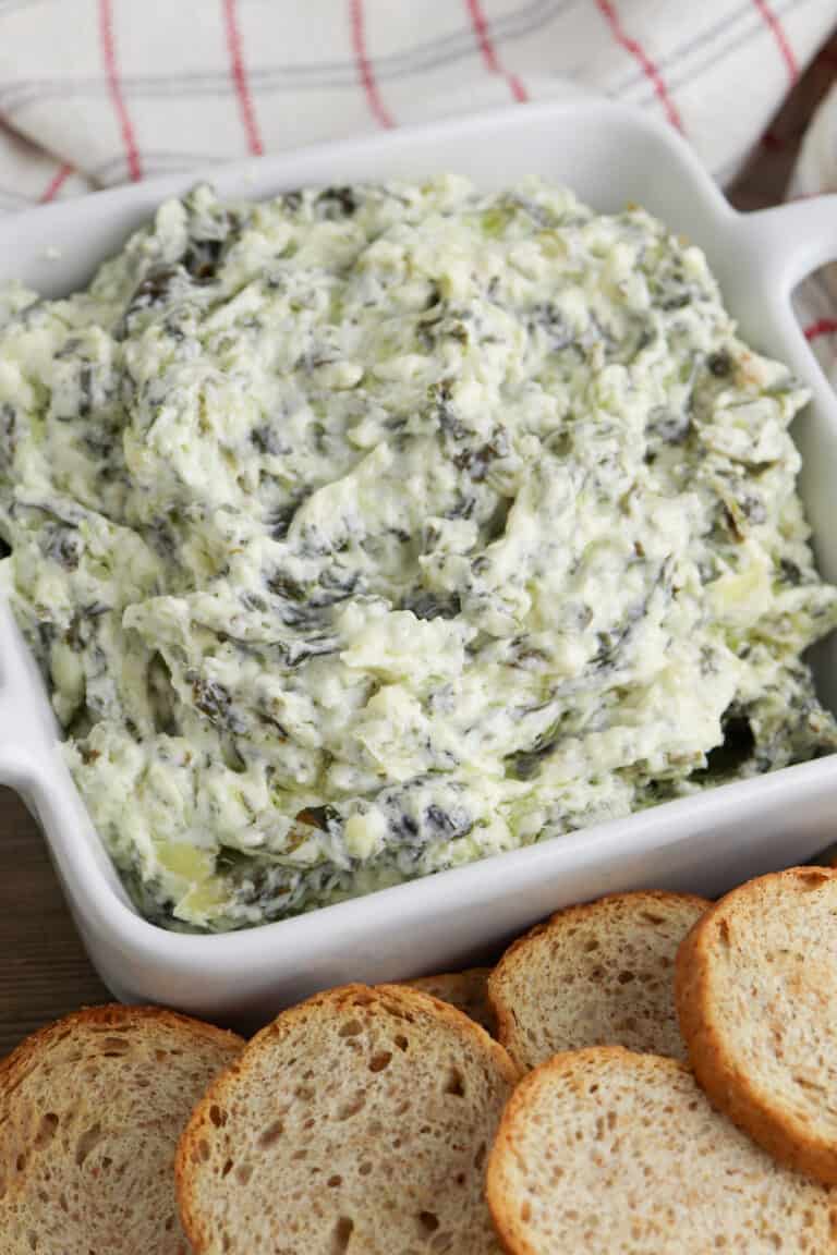 Easy Crockpot Spinach Artichoke Dip Recipe