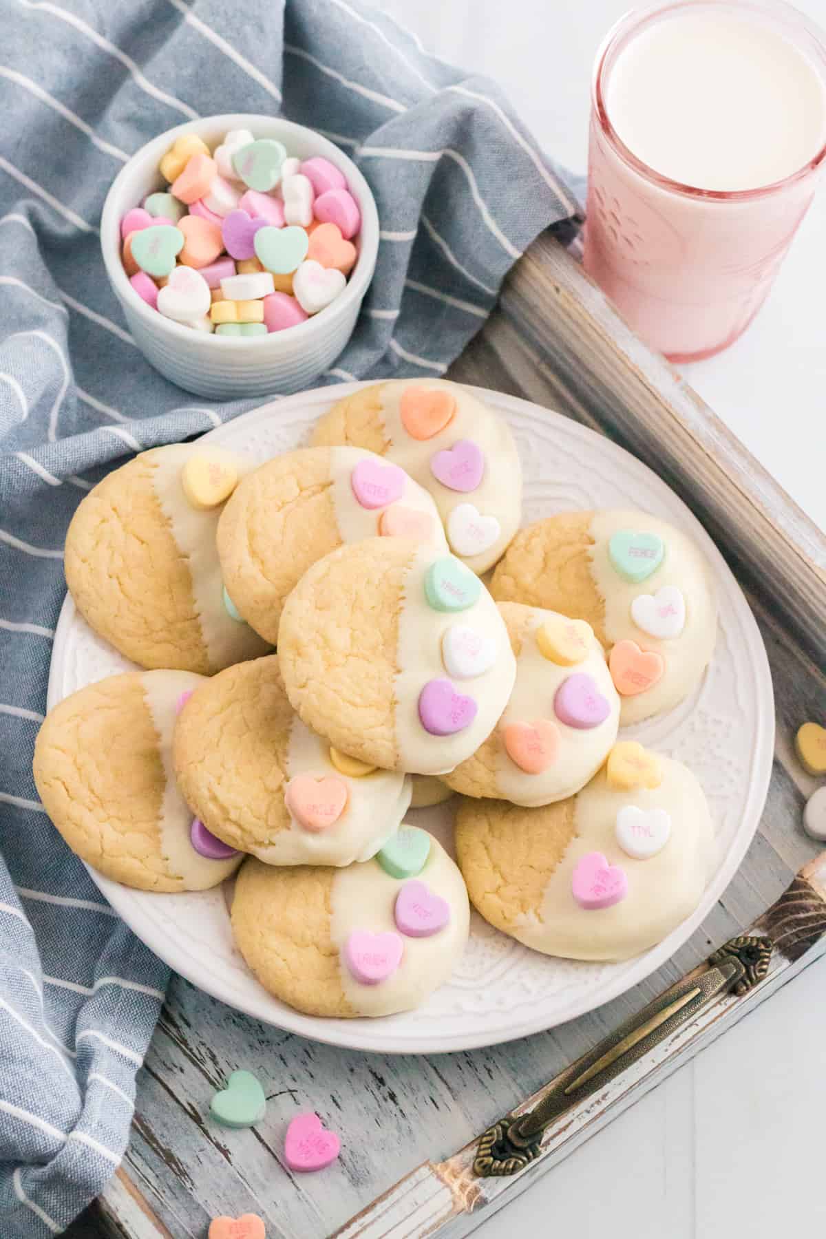 Valentine Cookie Cake Recipe - Peas and Crayons