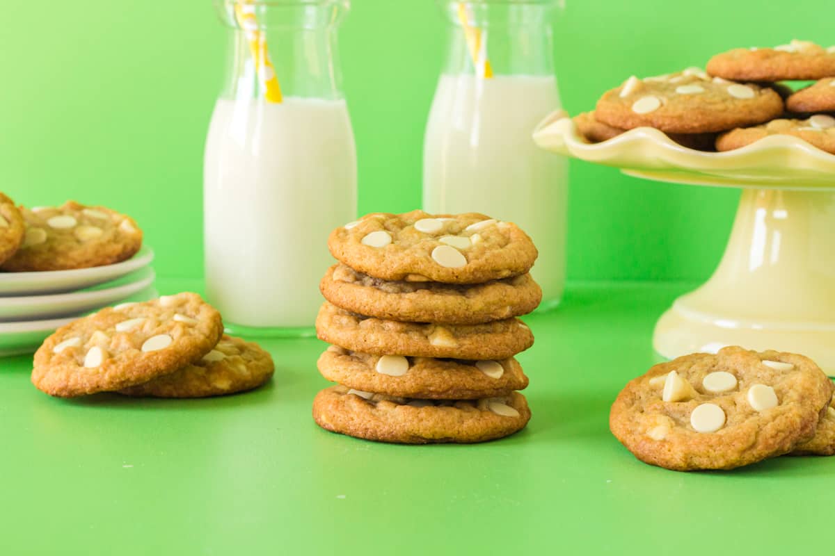 Banana Pudding Cookies - Crayons & Cravings