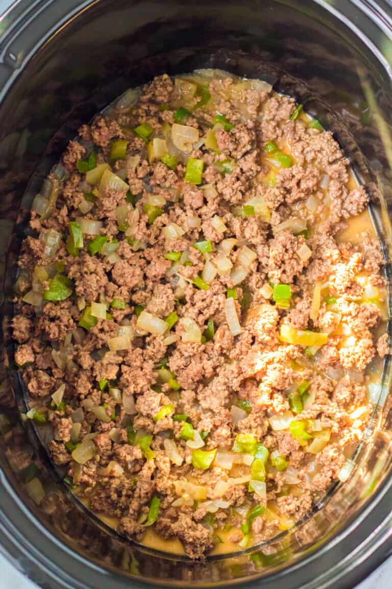 Slow Cooker Philly Cheesesteak Sloppy Joes