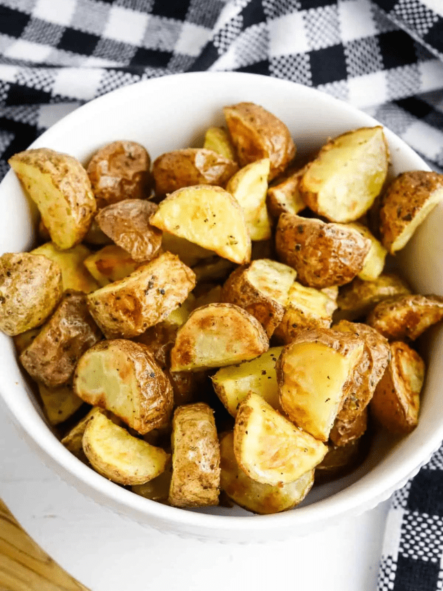 The BEST Air Fryer Roasted Potatoes