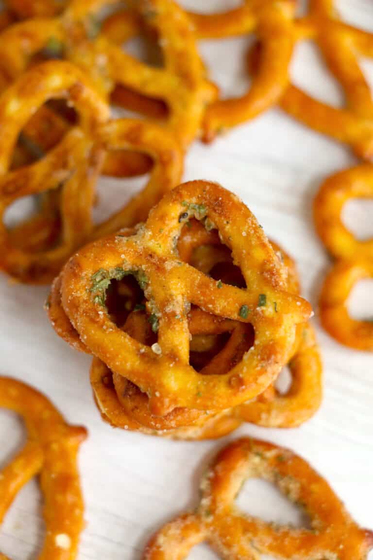 Easy Garlic Ranch Pretzels (5Minute Recipe!)