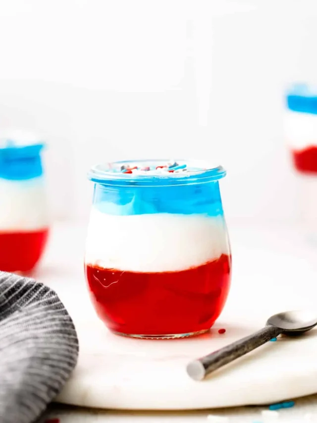 Easy Red, White, and Blue Jello Cups!