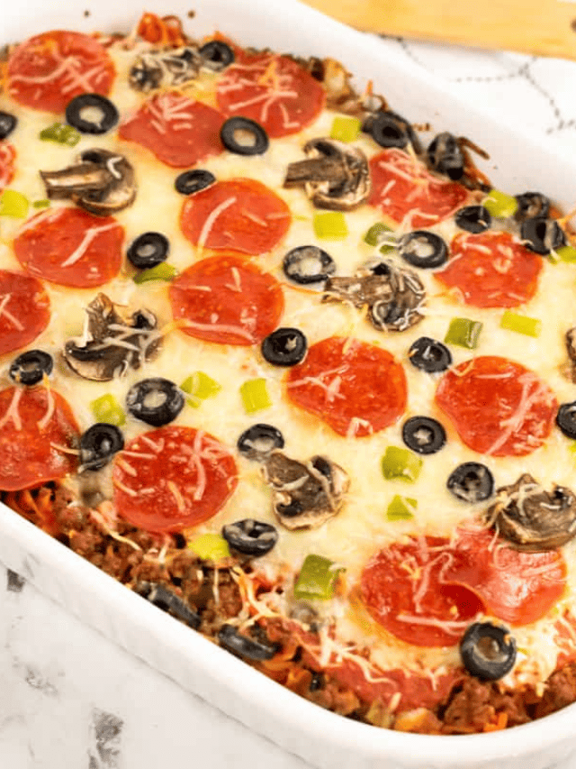 Easy Pizza Pasta Casserole Recipe – the BEST!