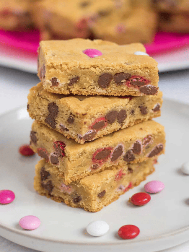 Soft and Chewy Valentine’s Day Cookie Bars – easy treat!