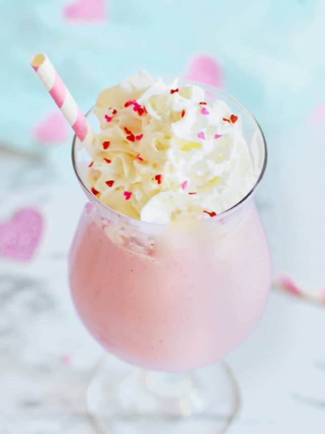 Strawberry Mudslide – fun drink for Valentines or Galentines!