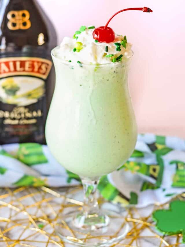 Boozy Shamrock Shake – perfect for St. Patrick’s Day