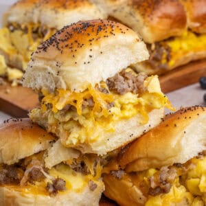 Hawaiian Roll Breakfast Sliders